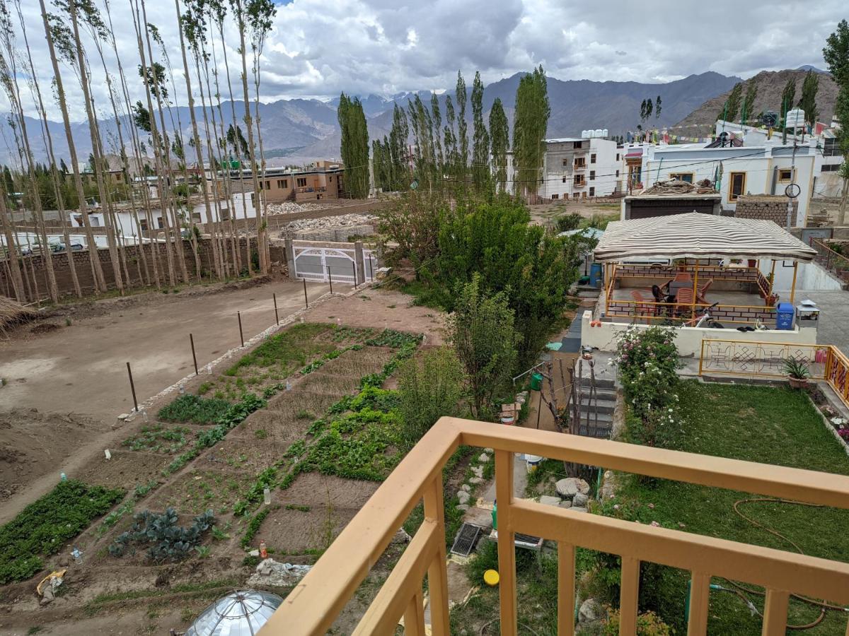 Chandan Guest House Leh Exterior foto